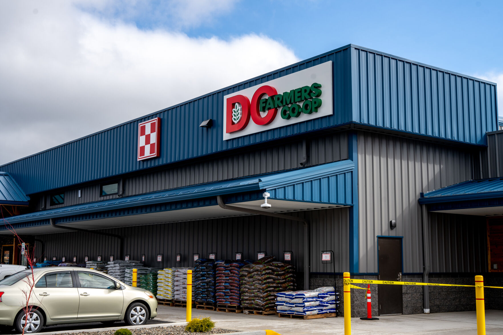 DC FARMERS COOP GRAND OPENING IN WINSTON FRIDAY AND SATURDAY KQEN